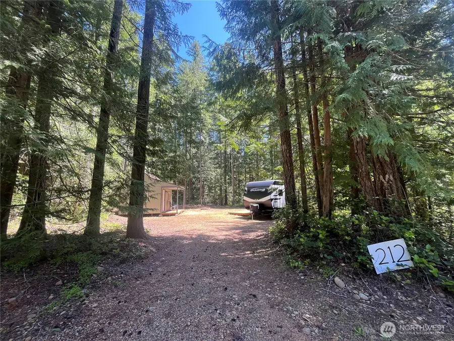 212 N Mt Jupiter Dr, Hoodsport, WA 98548 - #2