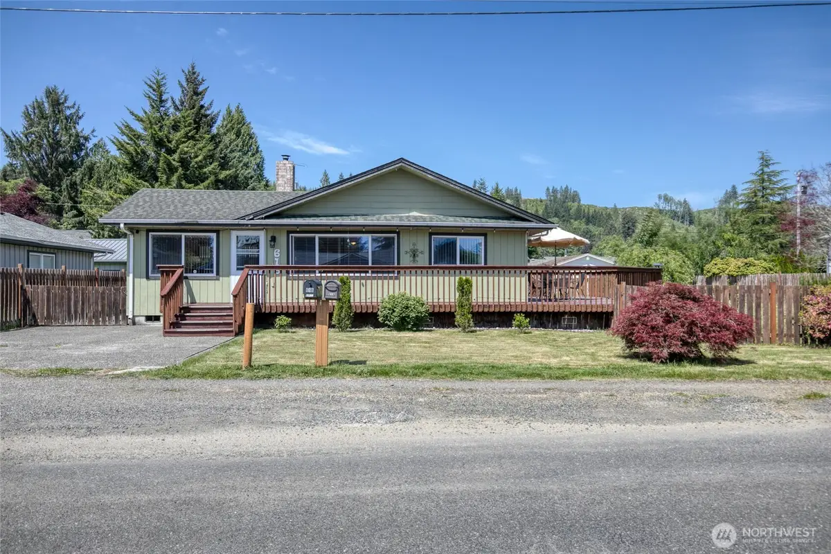 616 E Simpson Avenue, Montesano, WA 98563 - #1