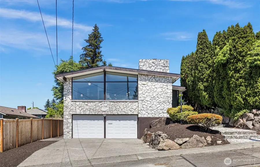 5210 S Kenyon Street, Seattle, WA 98118 - #2