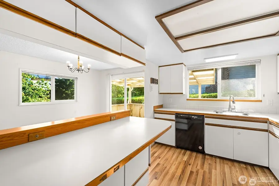 14221 SE 10th Place, Bellevue, WA 98007 - #3