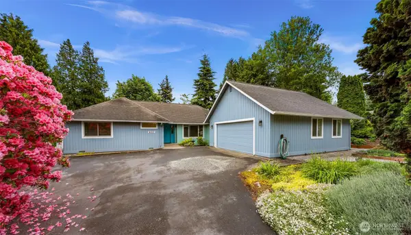8120 Kitamat Way, Blaine, WA 98230