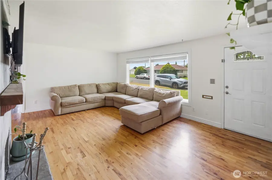 214 G Street Ne, Ephrata, WA 98823 - #3