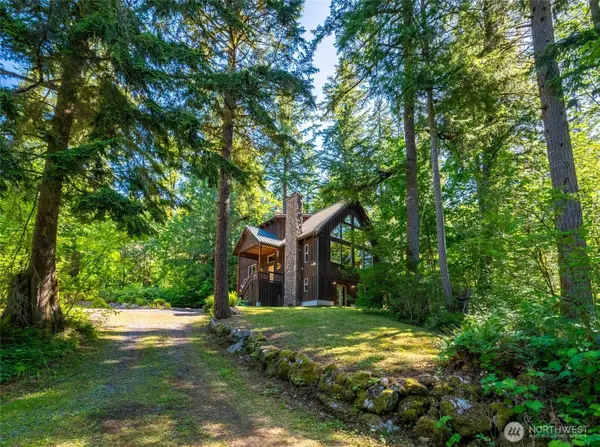 8574 Mount Baker Highway, Deming, WA 98244