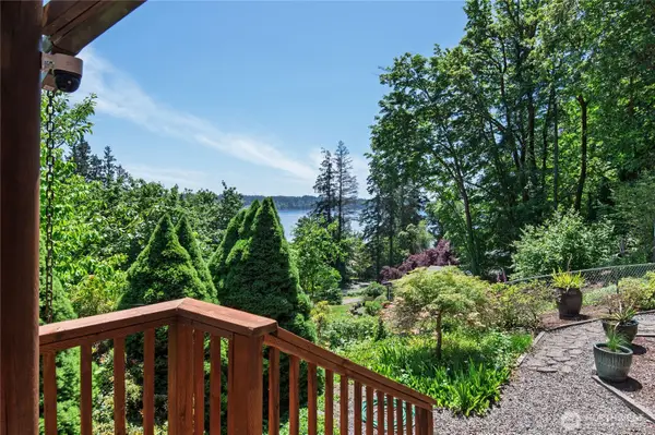 41 NE Virginia Avenue, Belfair, WA 98528