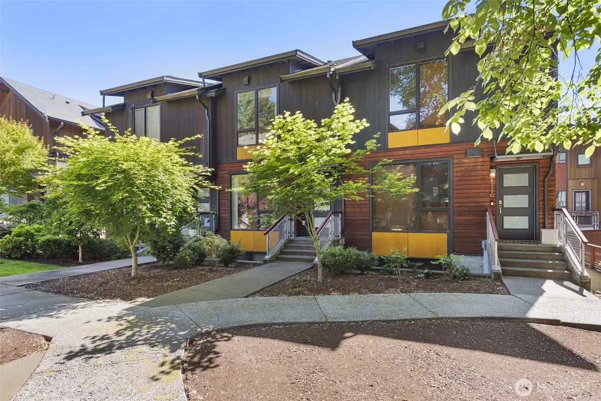 6535 34th Avenue Ne #B, Seattle, WA 98115 - #1