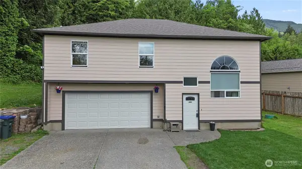 373 Rainbow Drive, Sedro Woolley, WA 98284