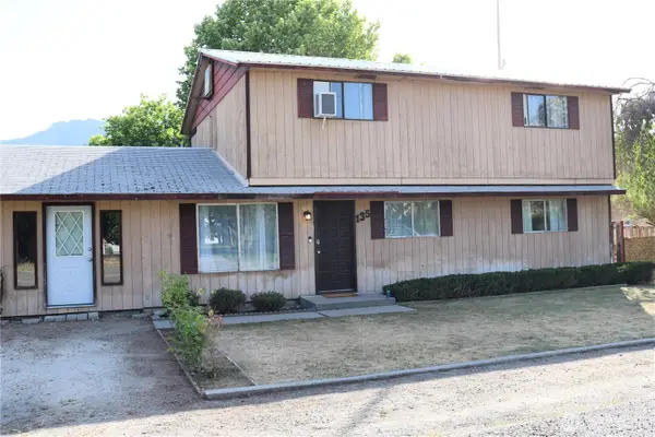 135 Eveline Street, Pateros, WA 98841