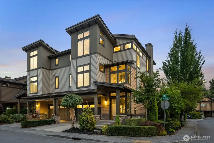 1211 N 42nd Place, Renton, WA 98056 - #2