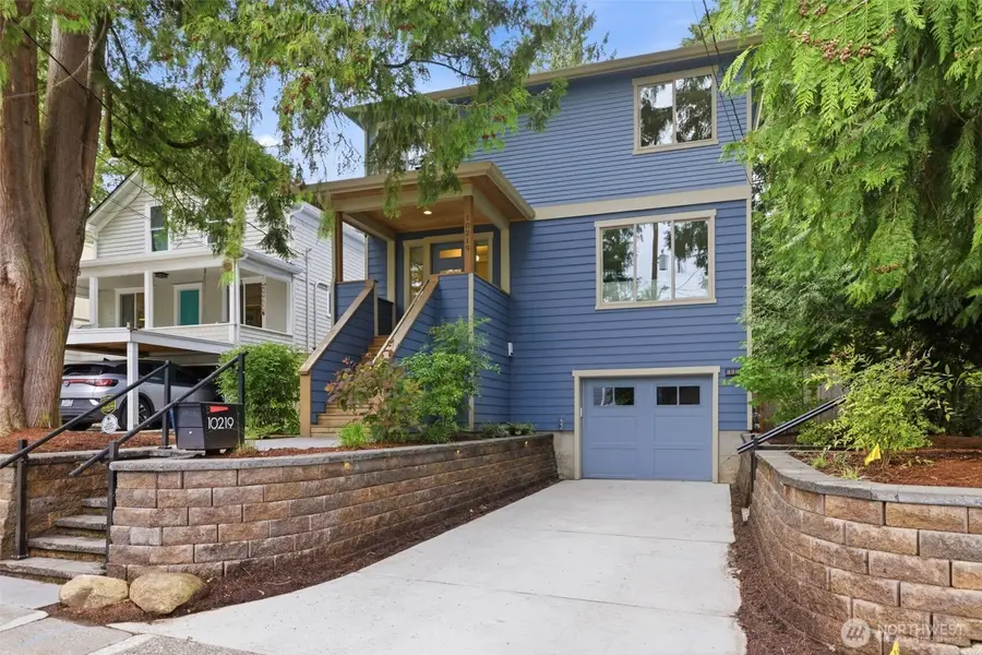 10219 62nd Avenue S, Seattle, WA 98178 - #2