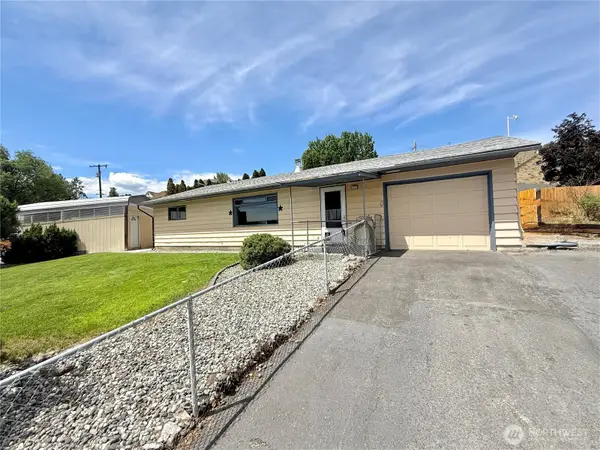 703 Sunrise Drive, Omak, WA 98841