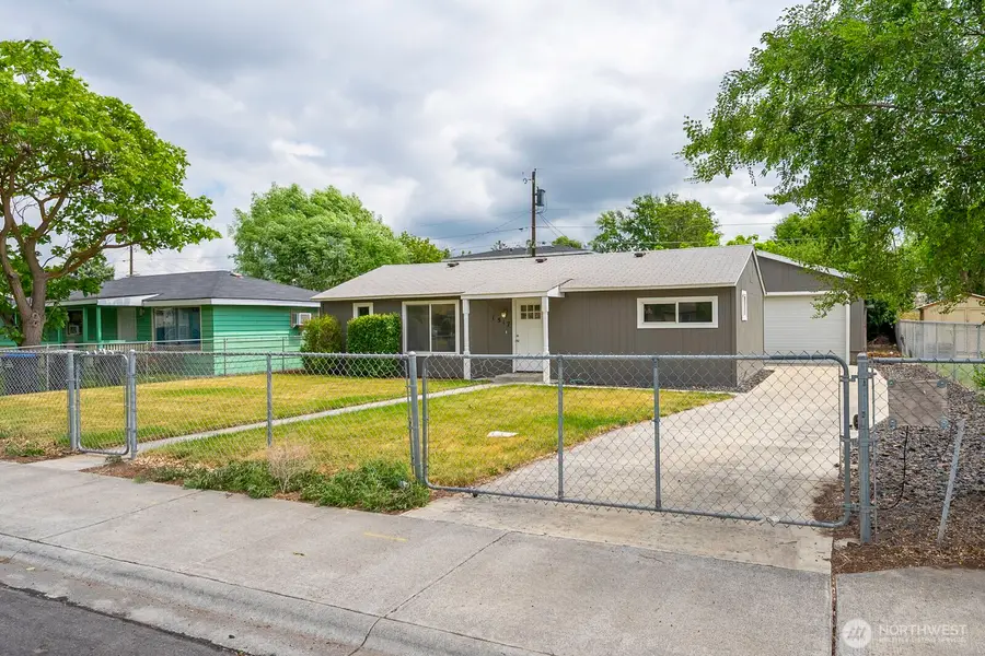 1517 N Mary Street, Moses Lake, WA 98837 - #3