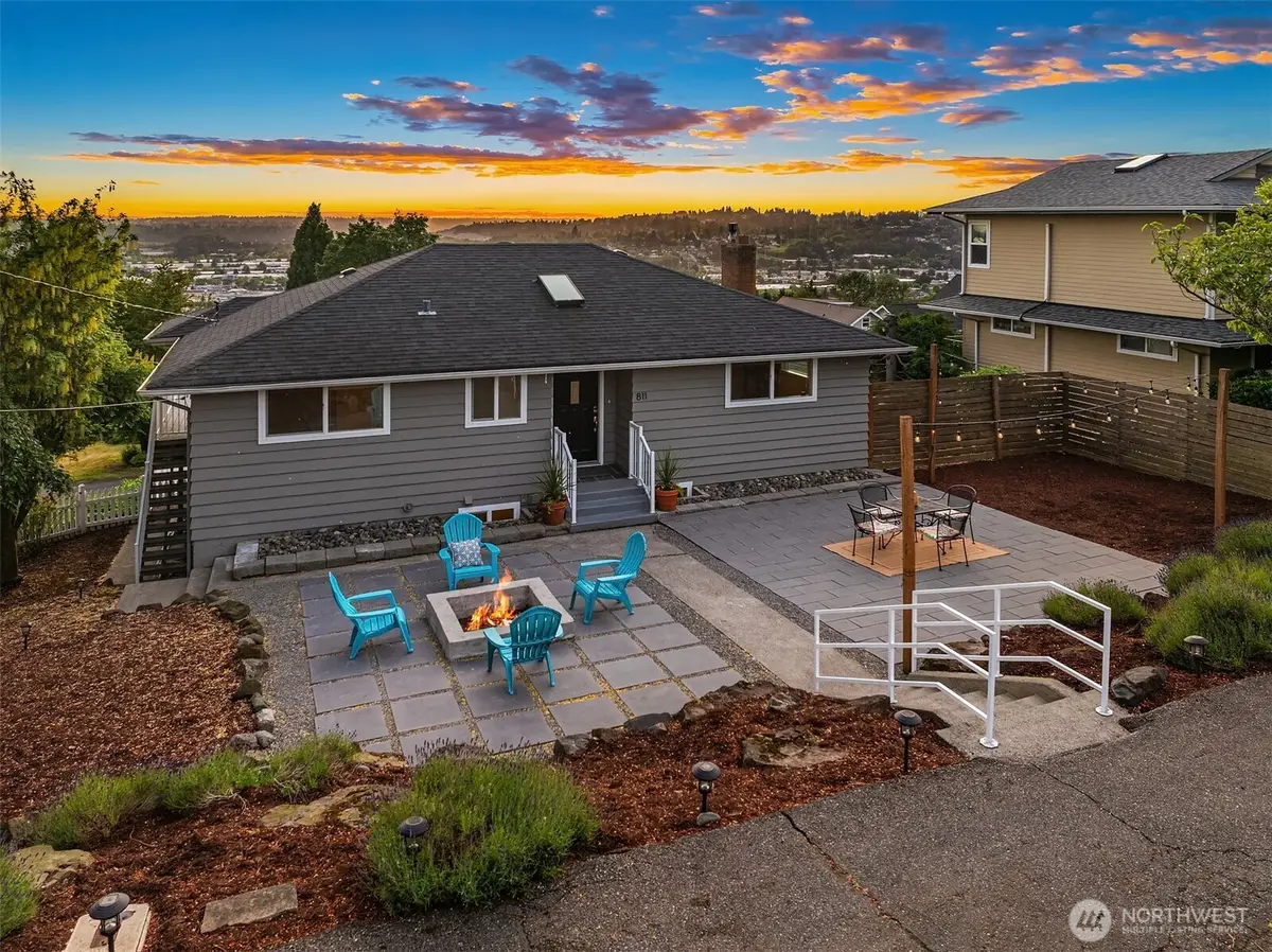 811 Grant Avenue S, Renton, WA 98057 - #1
