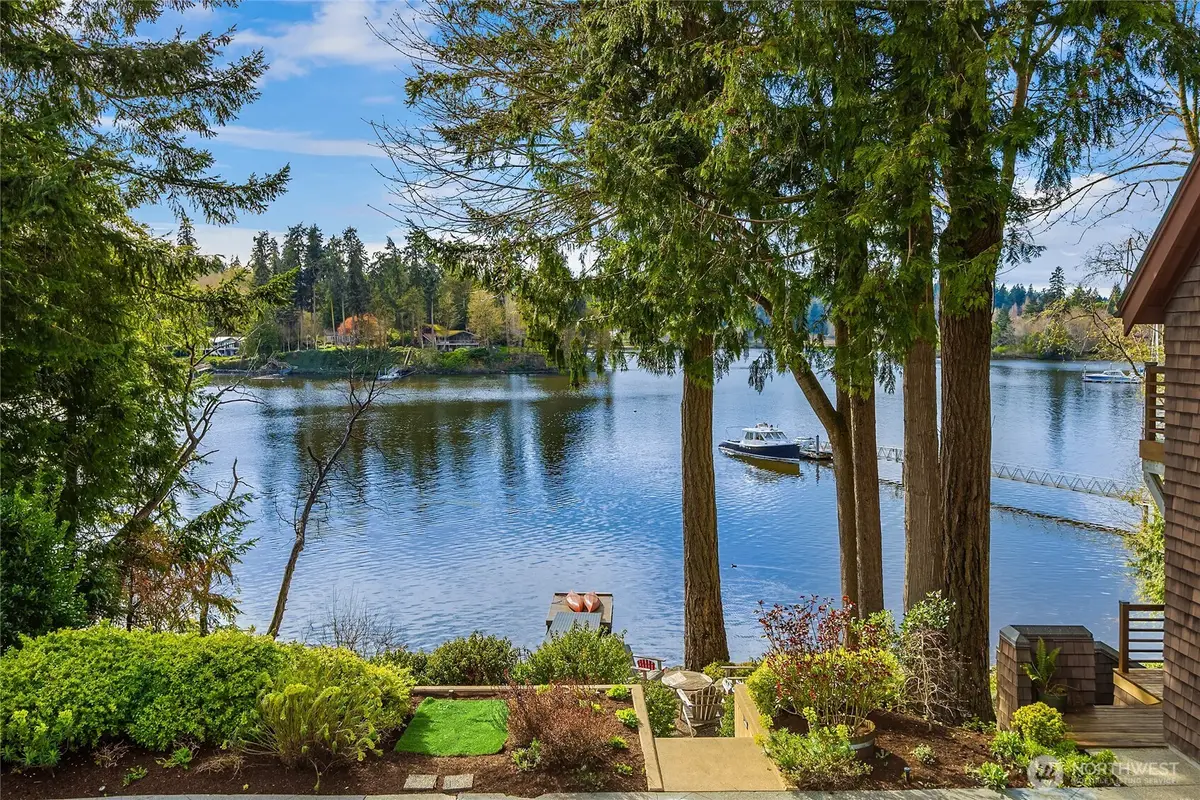 339 Lovell Avenue Sw, Bainbridge Island, WA 98110 - #1