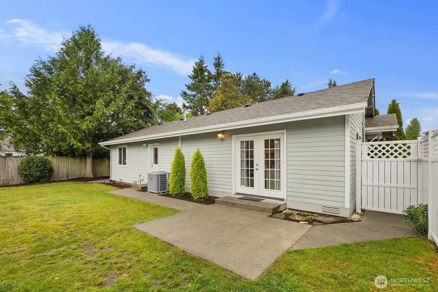 10717 Phinney Avenue N, Seattle, WA 98133 - #2