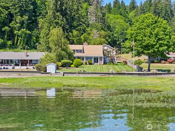 41 NE Sundstrom Road, Belfair, WA 98528