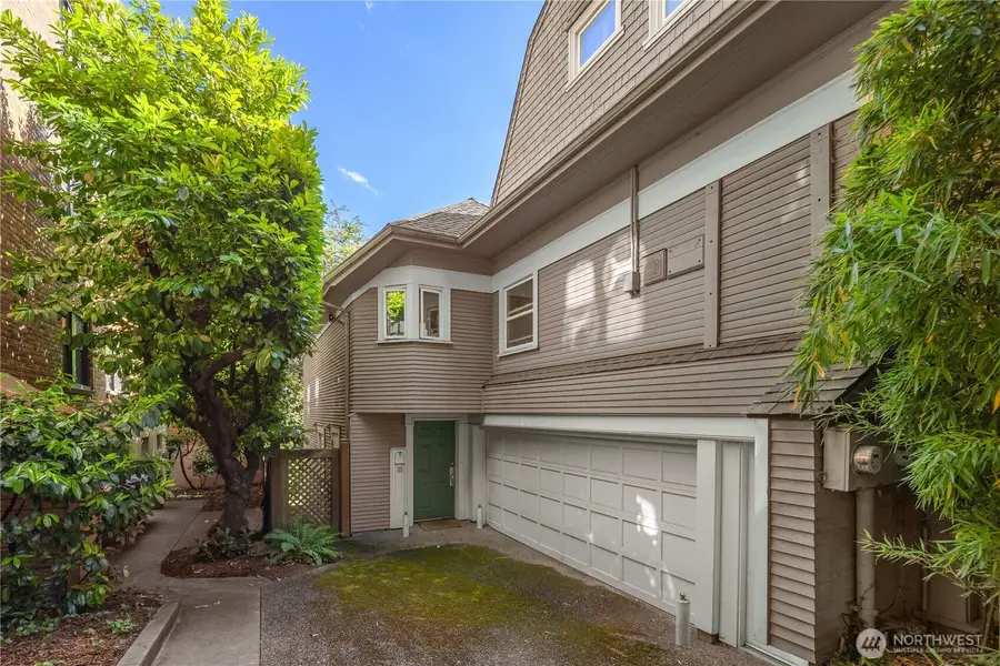 111 W Kinnear Place, Seattle, WA 98119 - #2