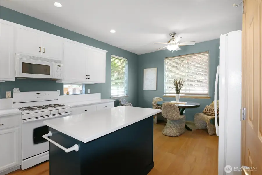 8542 Bainbridge Loop Ne, Lacey, WA 98516 - #3