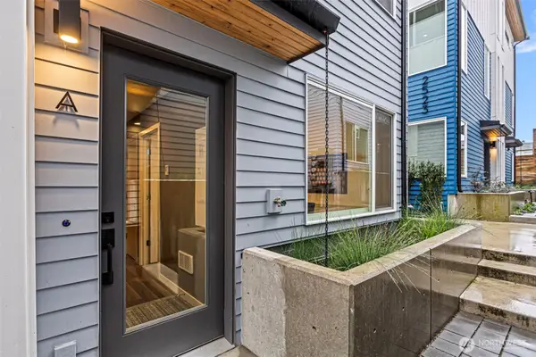 2529 29th Avenue S #C, Seattle, WA 98144