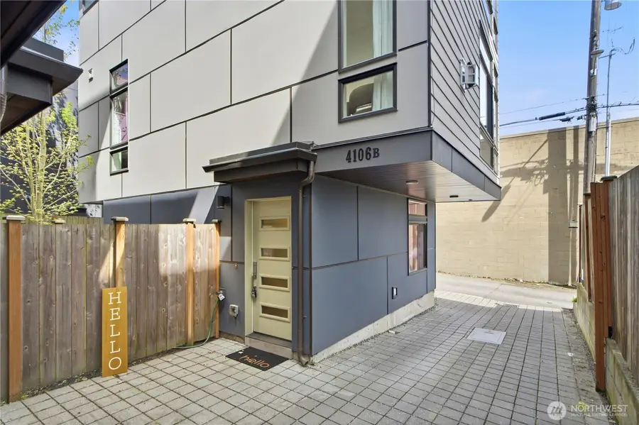 4106 Linden Avenue N #B, Seattle, WA 98103 - #3