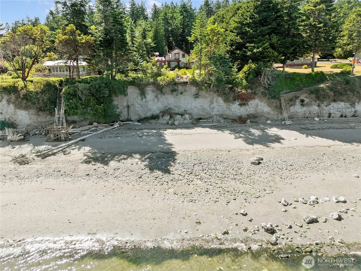 372 Schwartz Road, Nordland, WA 98358 - #1