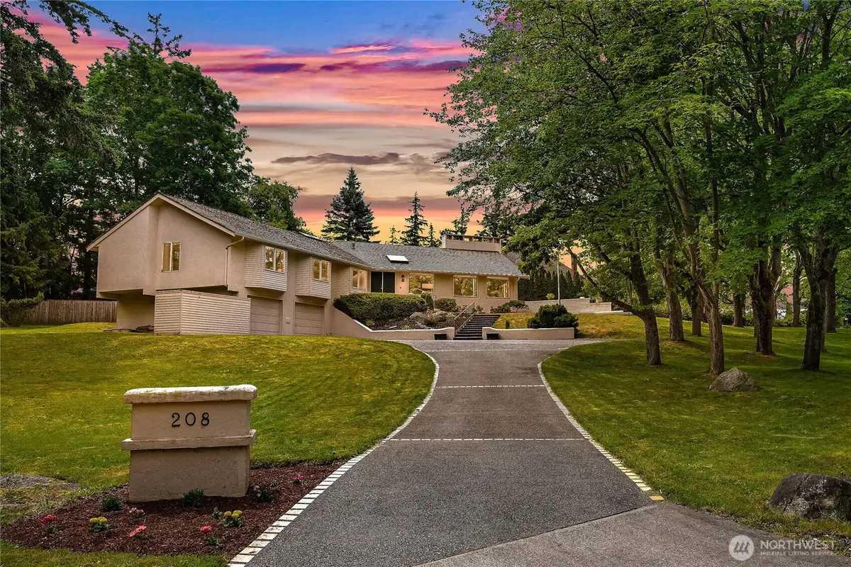 208 Hawthorn Road, Bellingham, WA 98225 - #1