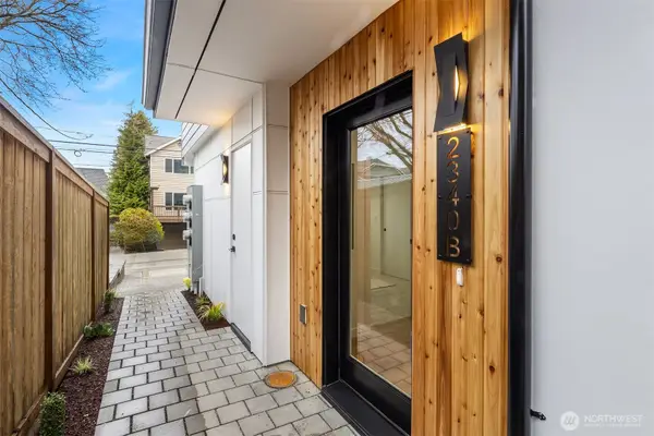 2340 N 64th Street #C, Seattle, WA 98103