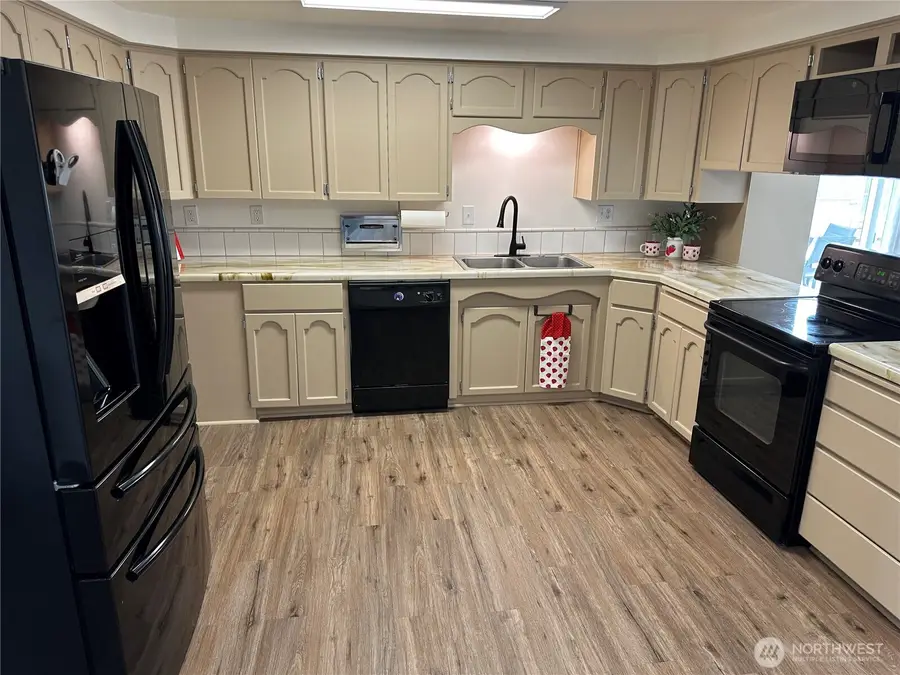 1125 SE Cottage Street, Ephrata, WA 98823 - #3