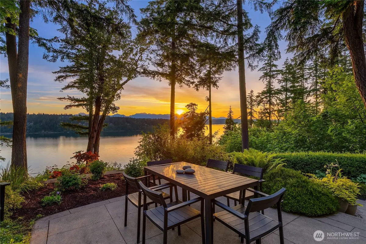 7733 Hansen Road Ne, Bainbridge Island, WA 98110 - #1