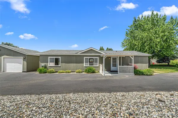 425 Nightengale Place, East Wenatchee, WA 98802