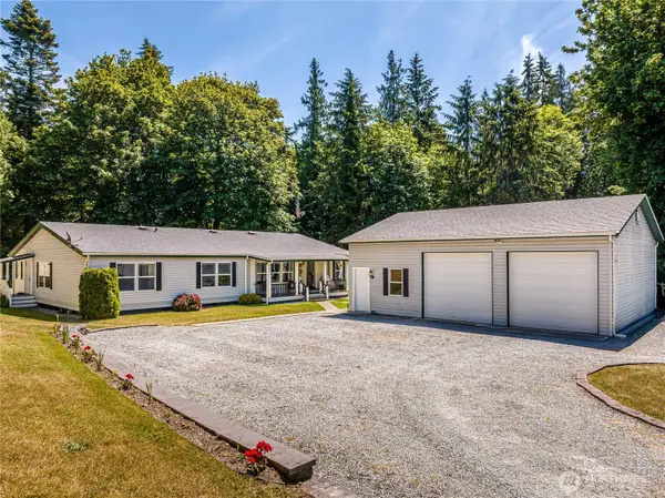 2427 Leroy Place, Camano Island, WA 98282