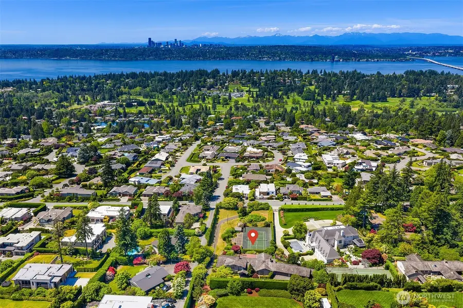 1700 92nd Avenue Ne, Clyde Hill, WA 98004 - #2