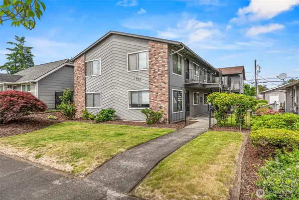 1521 9th Avenue, Longview, WA 98632