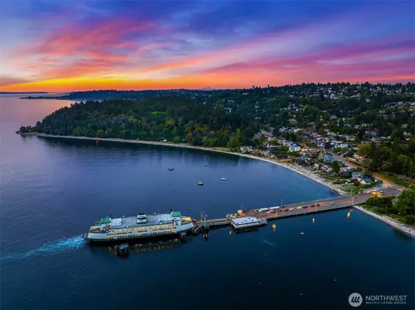 8917 Fauntleroy Way Sw, Seattle, WA 98136