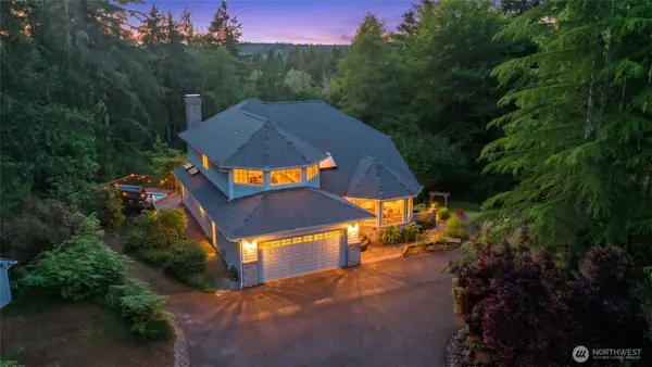 8327 Mason Way Nw, Olympia, WA 98502