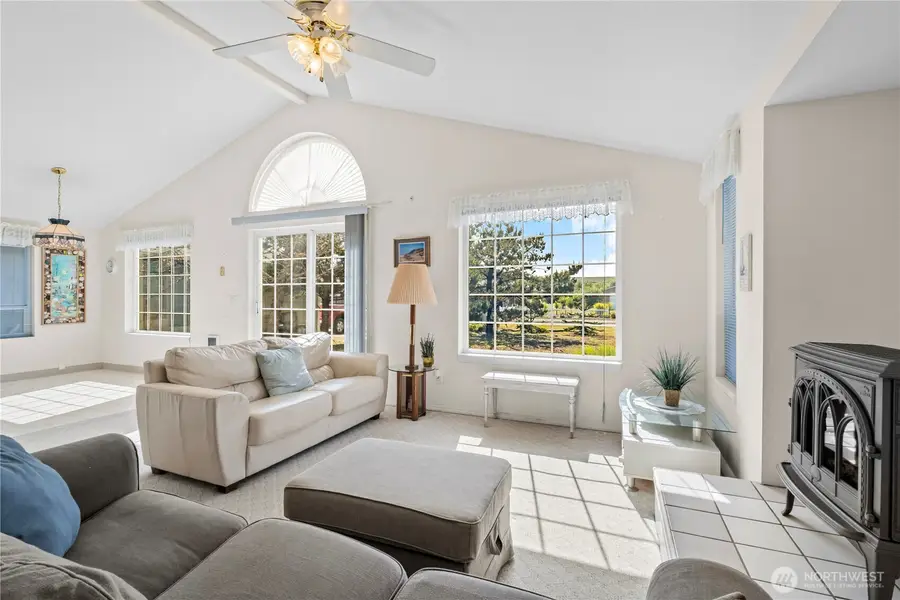 33406 H Place, Ocean Park, WA 98640 - #2