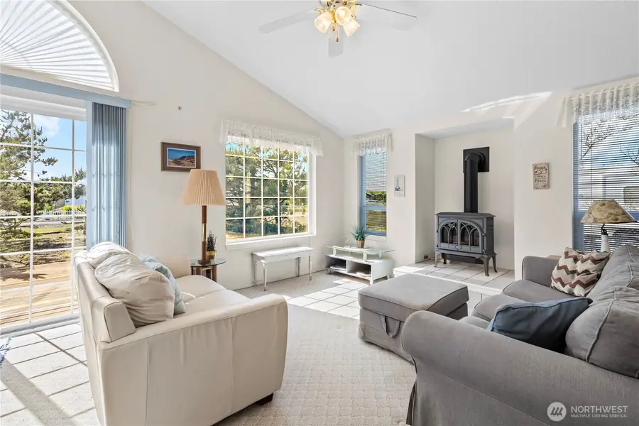33406 H Place, Ocean Park, WA 98640 - #3