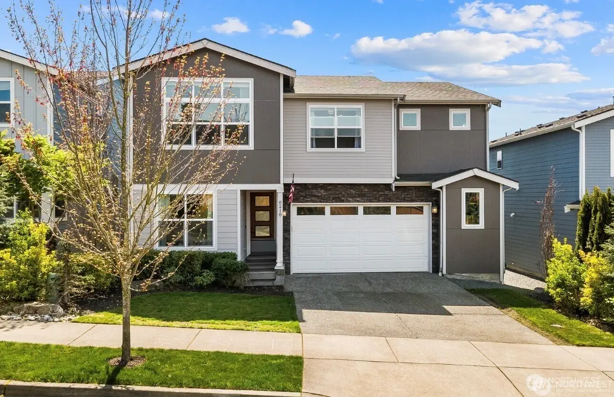 8218 37th Place Ne, Marysville, WA 98270 - #1