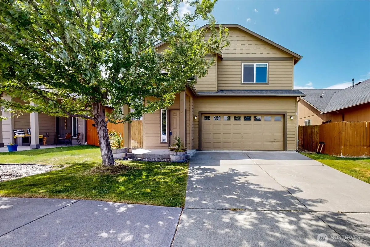 1143 SW Carver Street, College Place, WA 99324 - #1