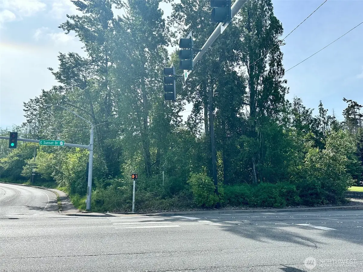 3010 E Sunset Drive, Bellingham, WA 98226 - #1