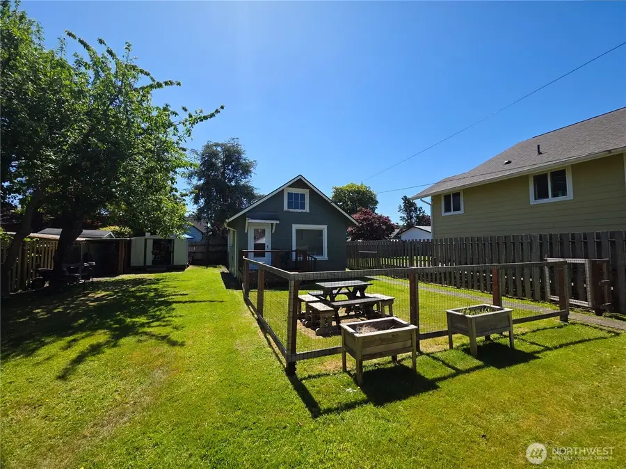 911 Alder, Hoquiam, WA 98550 - #2