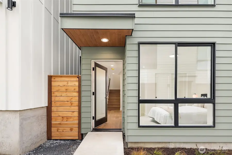 4418 1st Avenue Ne #A, Seattle, WA 98105 - #2
