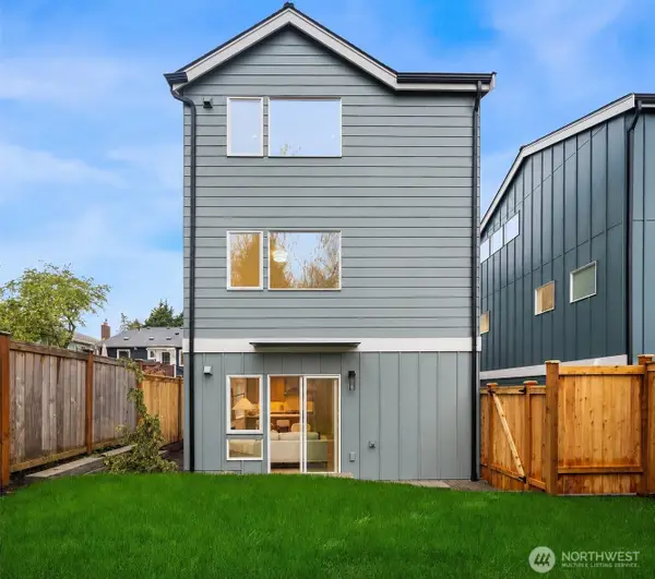 537 N 70th Street, Seattle, WA 98103