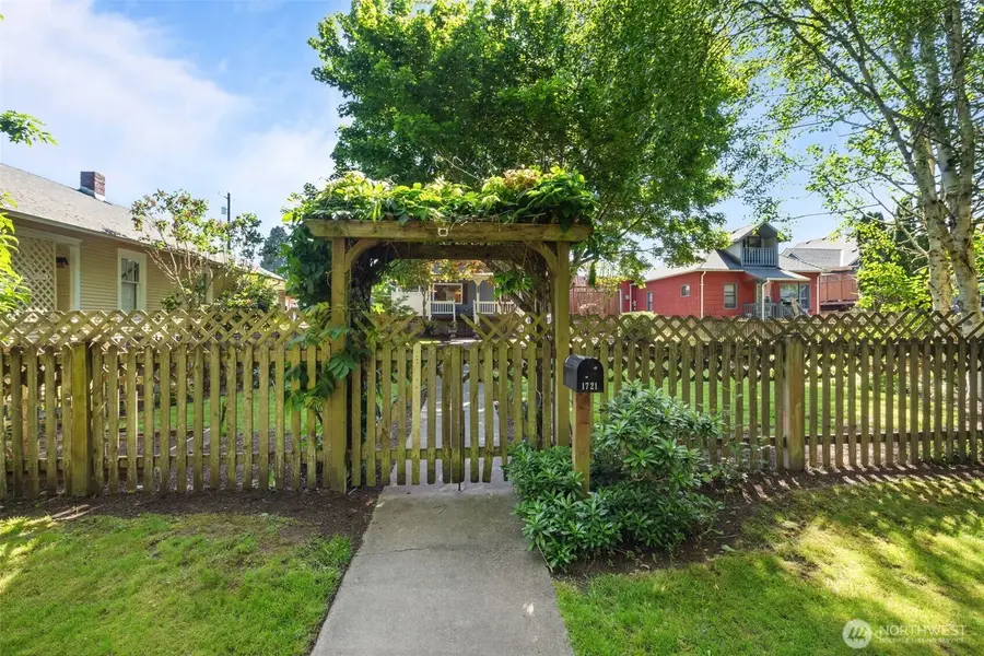 1721 Mcdougall Avenue, Everett, WA 98201 - #2