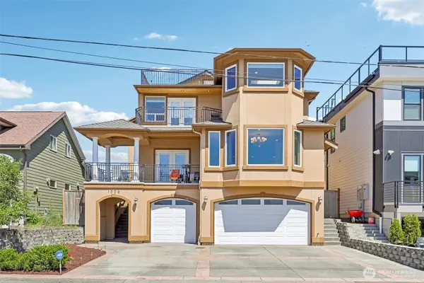 1006 N 28th Place, Renton, WA 98056
