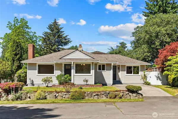 9701 Dayton Avenue N, Seattle, WA 98103