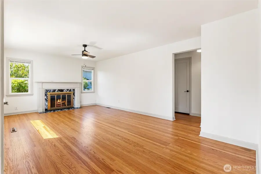 9701 Dayton Avenue N, Seattle, WA 98103 - #3