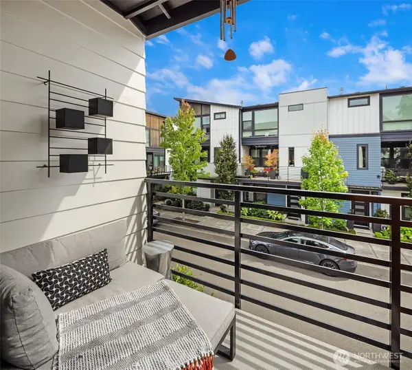 9632 NE 183rd Street #B, Bothell, WA 98011
