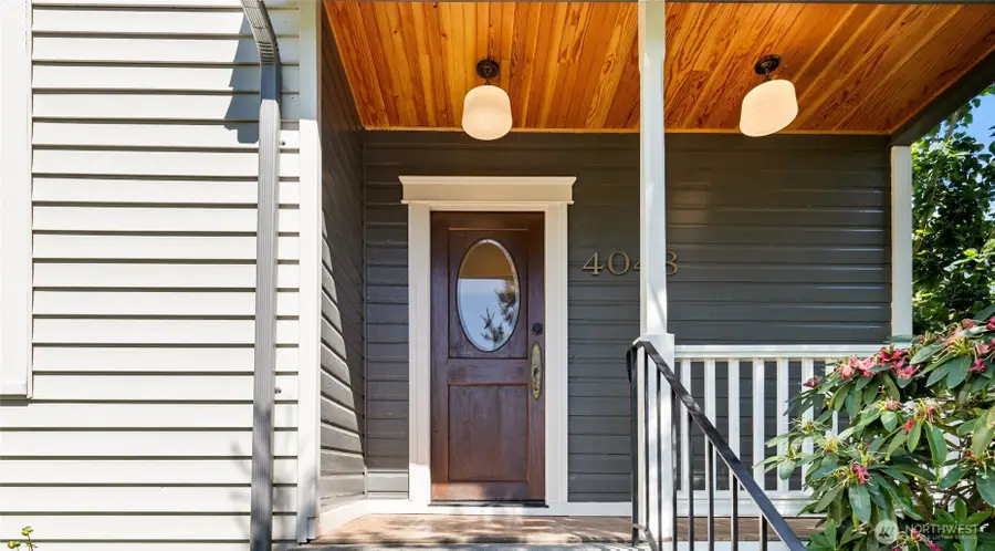 4048 37th Avenue S, Seattle, WA 98118 - #3