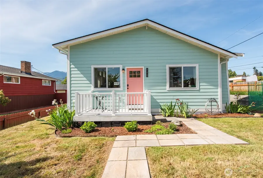 940 W 7th Street, Port Angeles, WA 98363 - #2