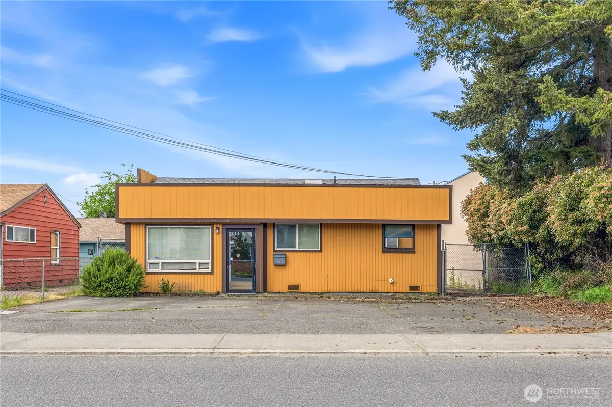 529 Shattuck Avenue S, Renton, WA 98057 - #1